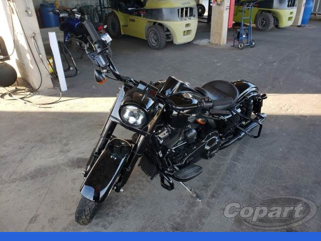 HARLEY DAVIDSON ROAD KING SPECIAL 21/21