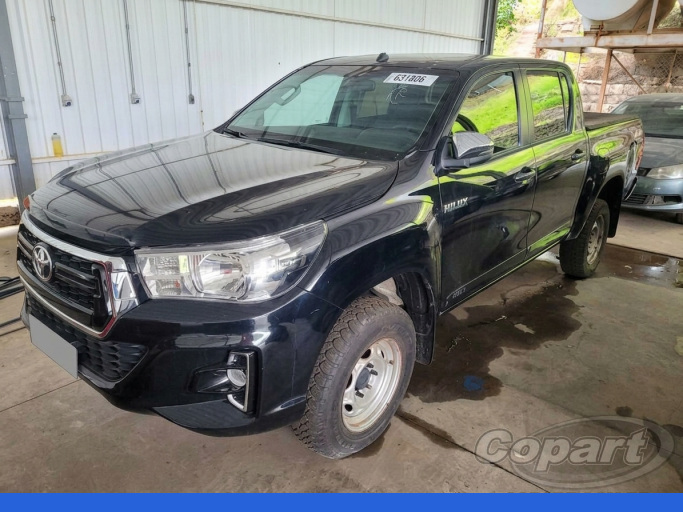 TOYOTA HILUX 19/19